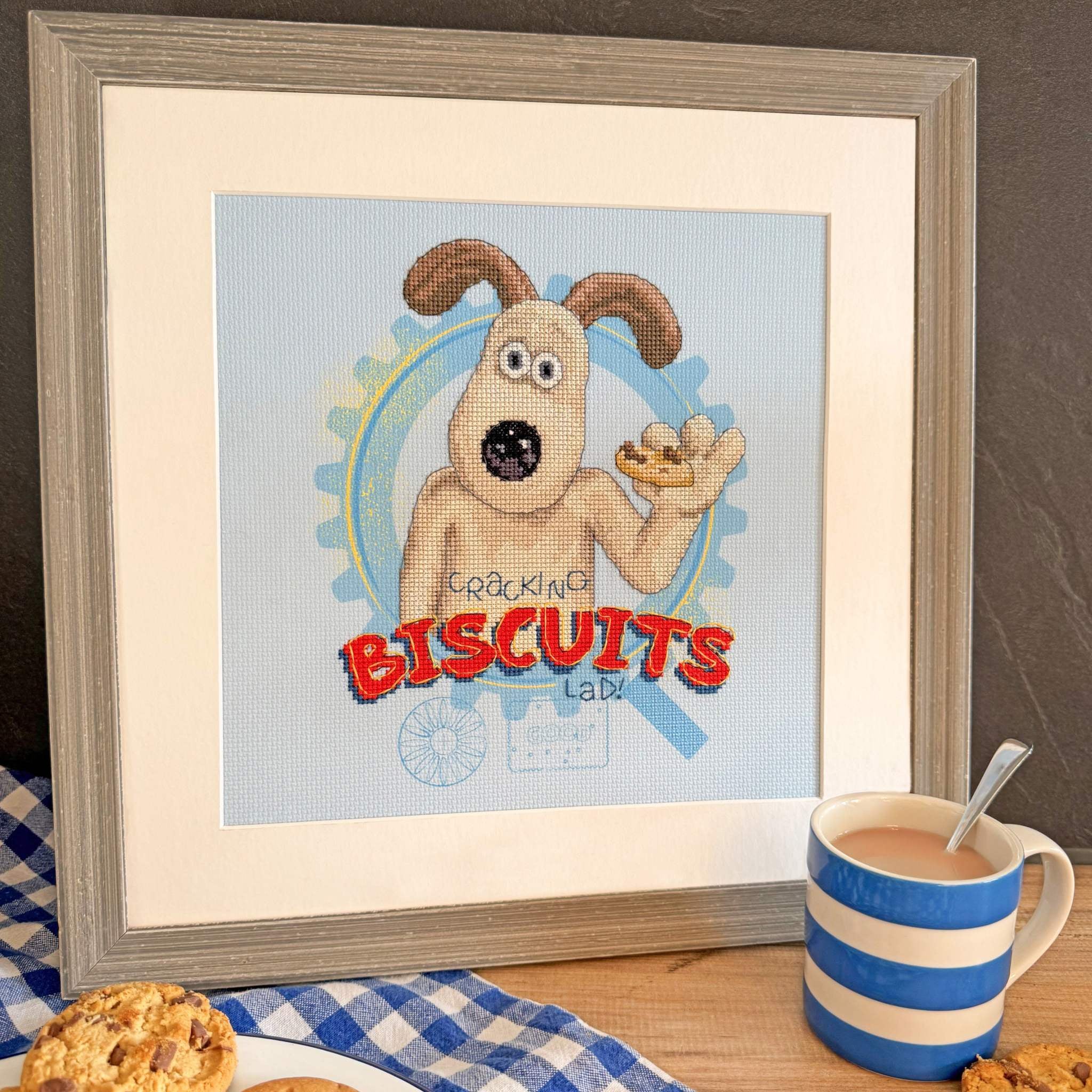 Cracking Biscuits! Wallace & Gromit cross stitch kit 14 count full color printed Aida with needle and instructions