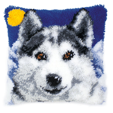 Cushion Latch Hook Kit ~ Wolf