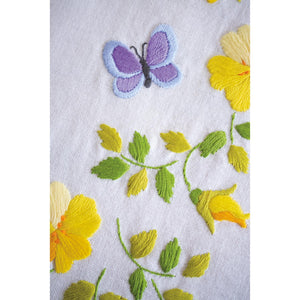 Tablecloth Embroidery Kit ~ Spring Flowers