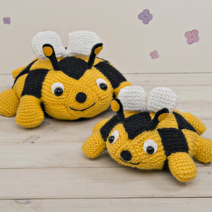 Honey and Blossom Bees Knitting Kit