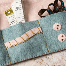 Load image into Gallery viewer, Sewing Roll Felt Craft Kit