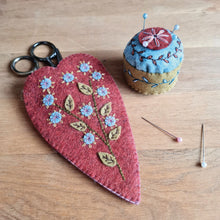 Load image into Gallery viewer, Embroidered Scissors Pouch and Mini Pincushion Felt Craft Kit