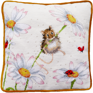 Daisy Mouse Tapestry Kit